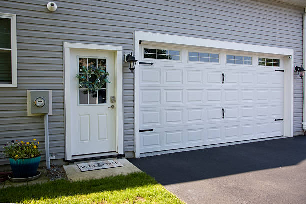 24/7 Emergency Garage Door Panel Replacement experts in Wapello County County, IA
